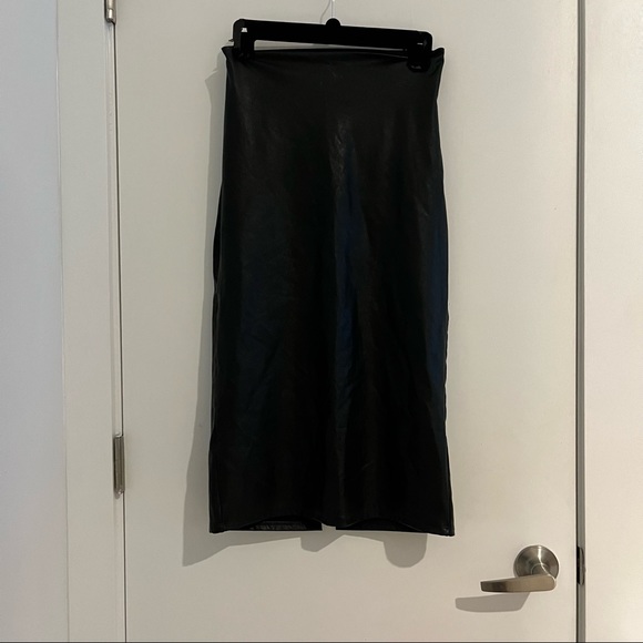 Commando Faux Leather Midi Skirt - Picture 4 of 5